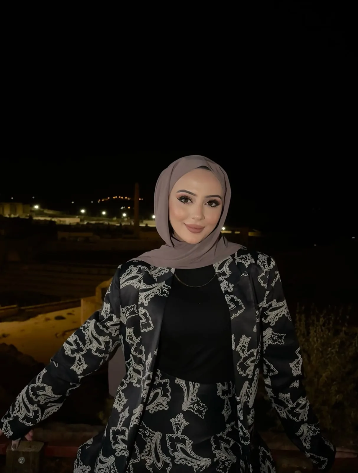 Esra - Maltepe Escort