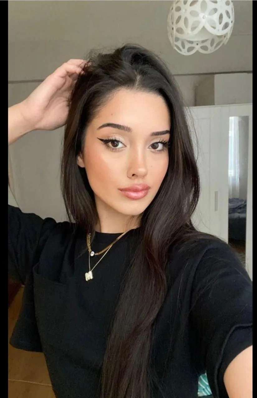 Gül - Maltepe Escort