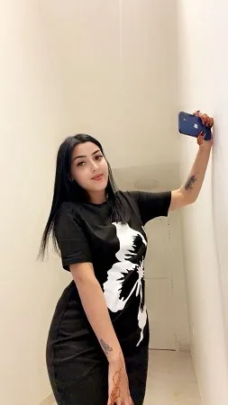 Selin - Maltepe Escort